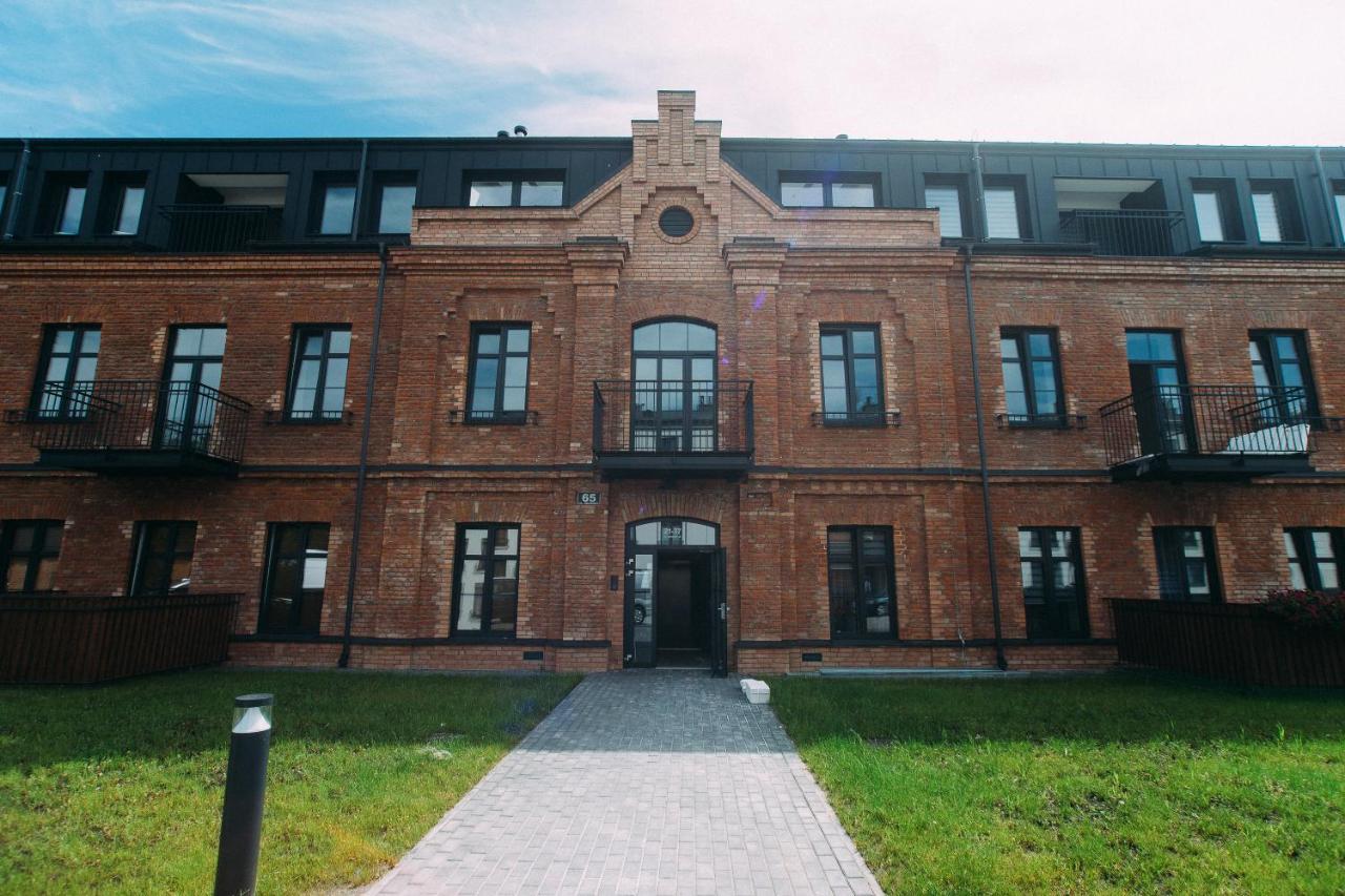 Apartament Koszary Zamość エクステリア 写真